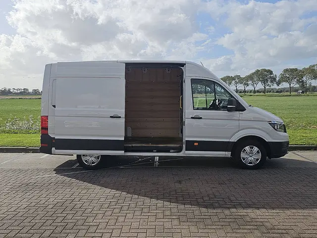 Volkswagen Crafter 35 2.0 2023 Diesel 11