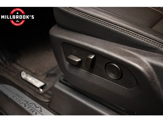 Chevrolet Silverado High Country 6.2 V8 2024 LPG/Gas 15