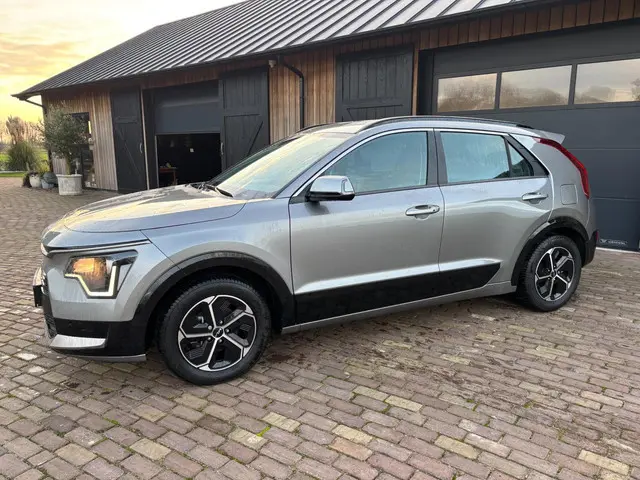 Kia Niro 1.6 GDi Hybrid ComfortLine 2022 Hybride Benzine 3