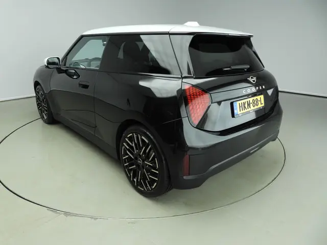 MINI 3-Deurs Cooper E 2025 Elektrisch 31