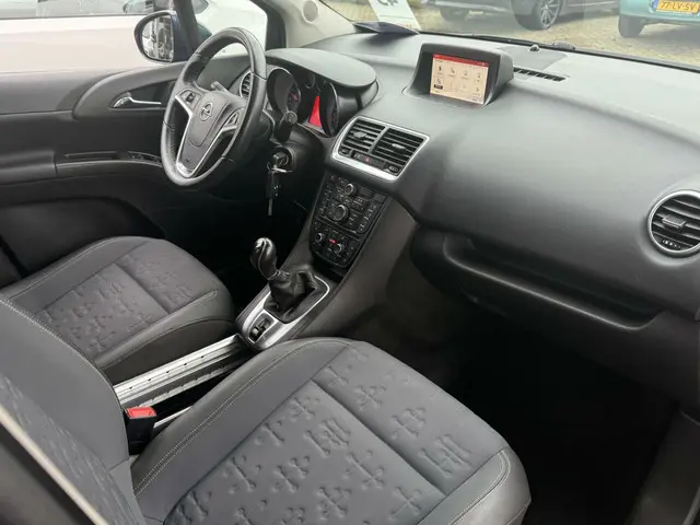 Opel Meriva 1.4 Turbo Cosmo is prima staat 2015 Benzine 9