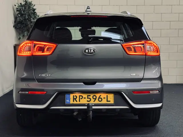 Kia Niro 1.6 GDi Hybrid DynamicLine 2018 Hybride Benzine 8