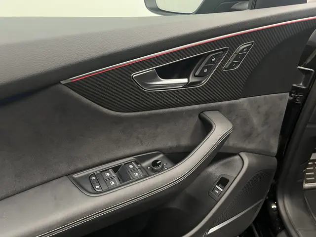 Audi SQ8 4.0 TFSI SQ8 quattro 2024 Benzine 21