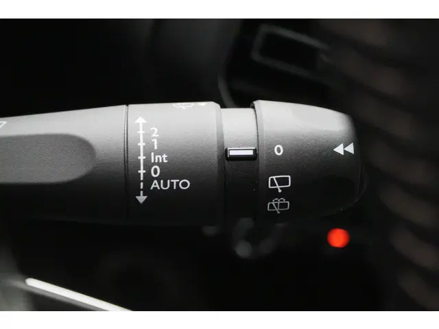 Peugeot e-Partner 136 L1 50 kWh 2023 Elektrisch 33