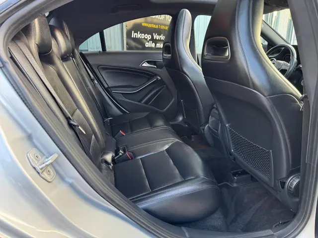 Mercedes-Benz CLA 200 Edition 1 PANO AUT!! 2013 Benzine 10