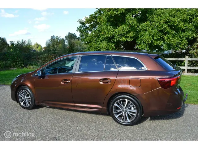 Toyota Avensis 3