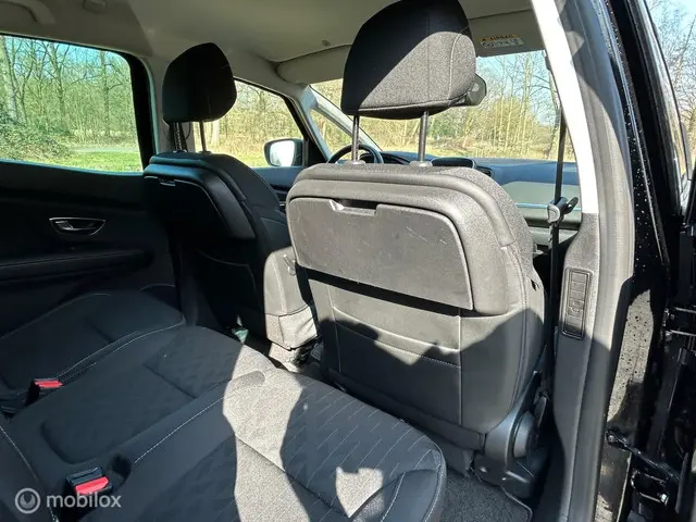 Renault Scénic 1.3 TCe Limited automaat 2018 Benzine 17