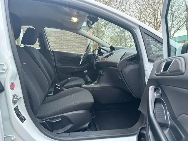 Ford Fiesta 1.0 Style 2014 Benzine 29