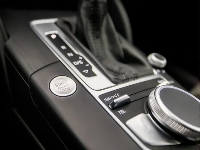 Audi A3 Sportback 1.4 e-tron Sport 2017 Hybride Benzine 26