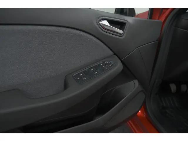 Renault Clio TCe 90 GPF techno 2025 Benzine 27