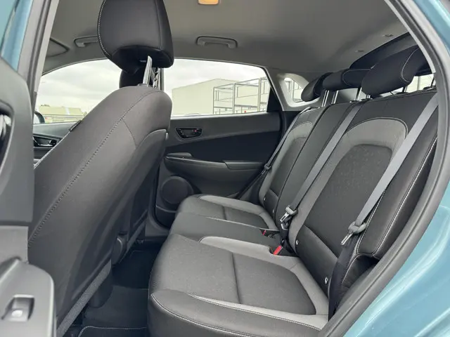 Hyundai Kona 1.6 GDI HEV Comfort 2020 Hybride Benzine 12