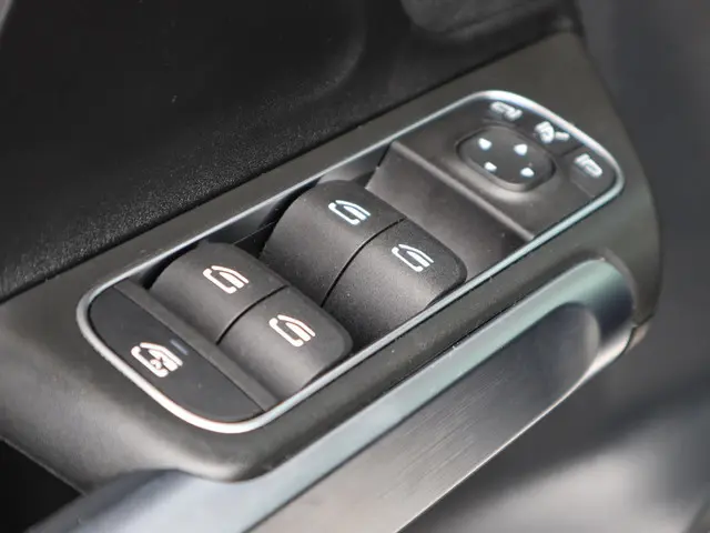 Mercedes-Benz GLB 200 AMG Line 7p. 2022 Benzine 16