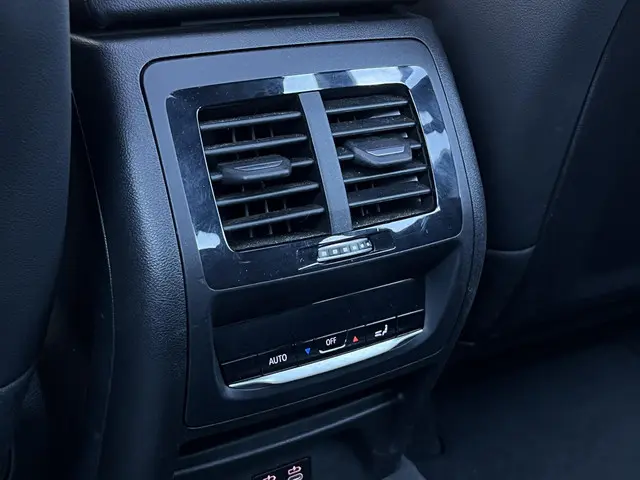 BMW X3 xDrive30e 2024 Hybride Benzine 25