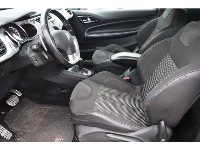 Citroën DS3 1.4 e-HDi Chic 2012 Diesel 9