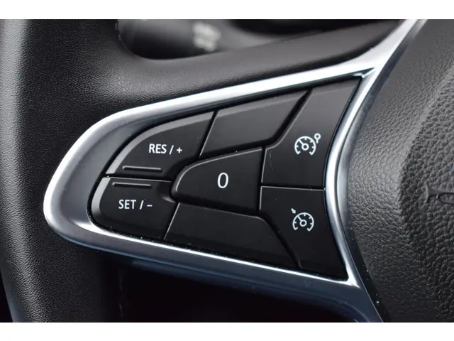 Renault Clio 1.0 TCE Zen 2019 Benzine 25