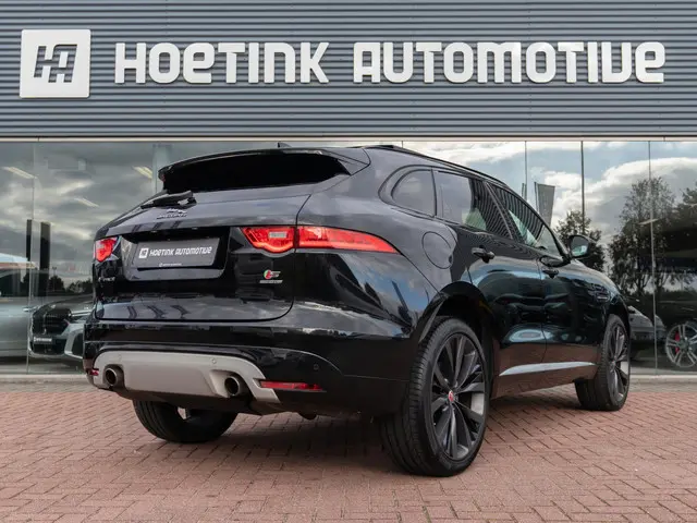 Jaguar F-PACE 3.0 S First Edition AWD 2016 Benzine 2