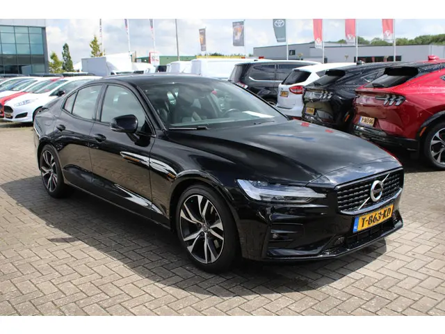 Volvo S60 2.0 B3 R-Design 2021 Benzine 6