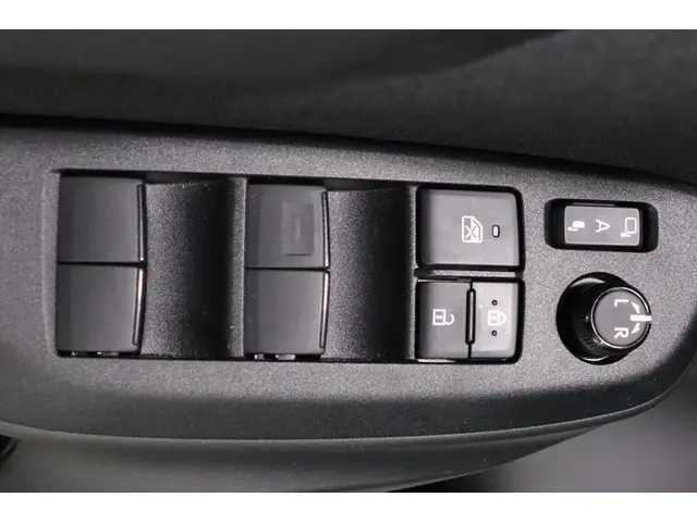 Toyota Yaris 1.5 Hybrid GR Sport, 2023 Hybride Benzine 28