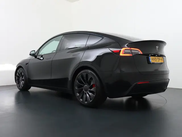 Tesla Model Y Performance AWD 75 kWh 2022 Elektrisch 5