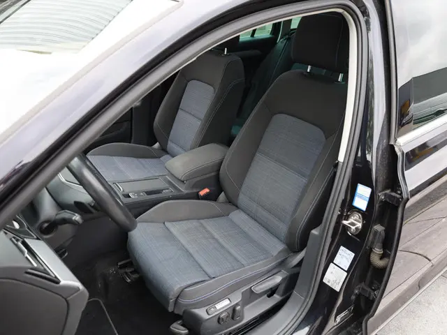 Volkswagen Passat GTE 2021 Hybride Benzine 8