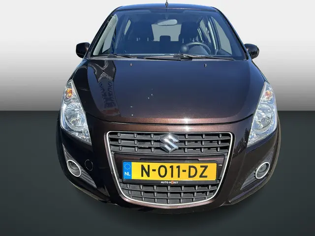 Suzuki Splash 1.2 Exclusive 2013 Benzine 4
