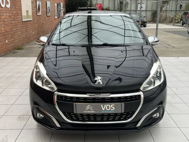 Peugeot 208 PureTech 110 Allure Automaat 2018 Benzine 30