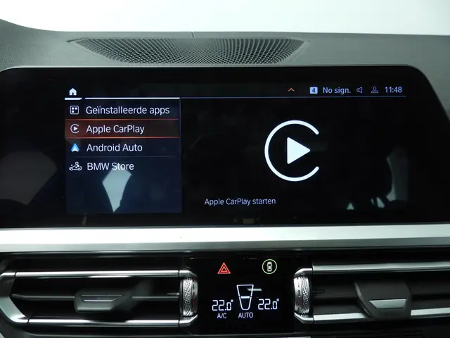 BMW 3 Serie Touring 330i xDrive 2022 Benzine 34