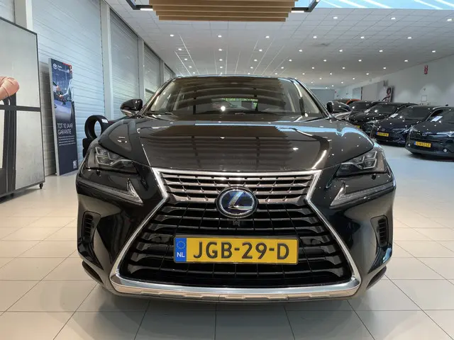 Lexus NX 300h AWD President Line 2020 Hybride Benzine 5
