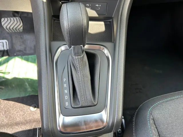 Mitsubishi ASX 1.8 HEV AT Intense 2025 Hybride Benzine 18