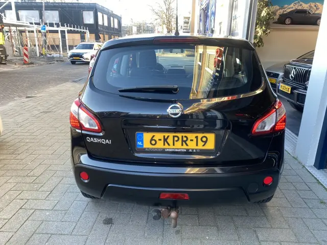 Nissan QASHQAI 1.6 Visia 2013 Benzine 4