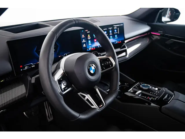 BMW 5 Serie 520i 2024 Benzine 40