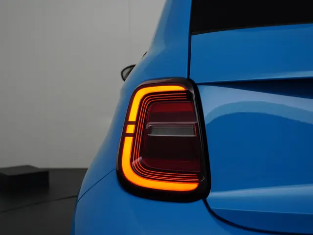 Abarth 500e Cabrio Turismo Scorpion 2023 Elektrisch 12