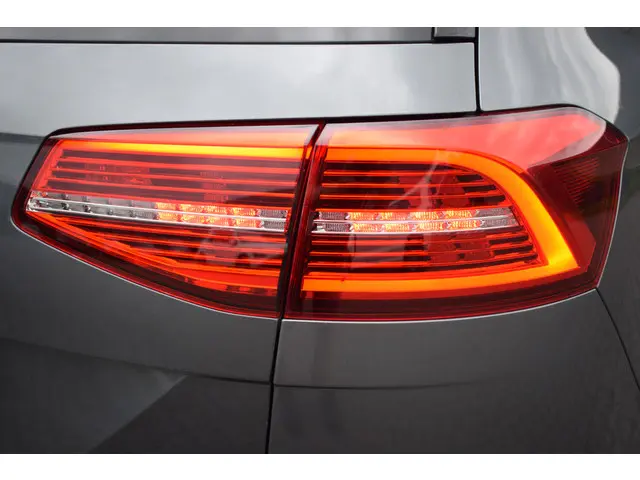 Volkswagen Passat Variant 1.8 TSI 2016 Benzine 37