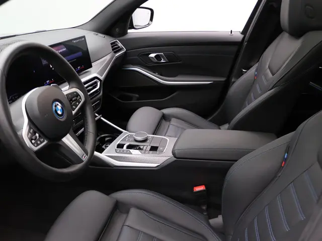 BMW 3 Serie Touring 330e xDrive 2024 Hybride Benzine 9