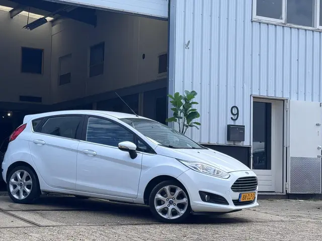 Ford Fiesta 1.0 EcoBoost Titanium 2012 Benzine 5