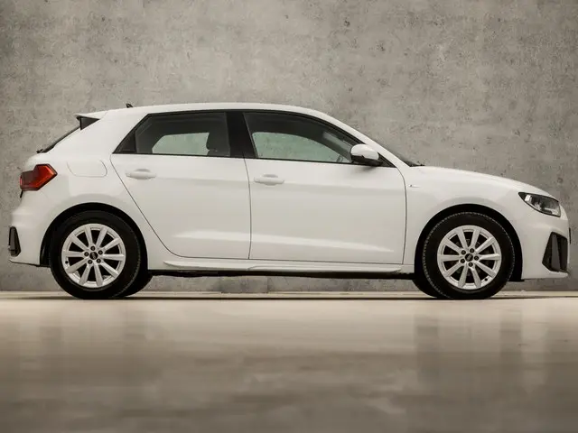 Audi A1 Sportback 25 TFSI S-Line Sport 2021 Benzine 4