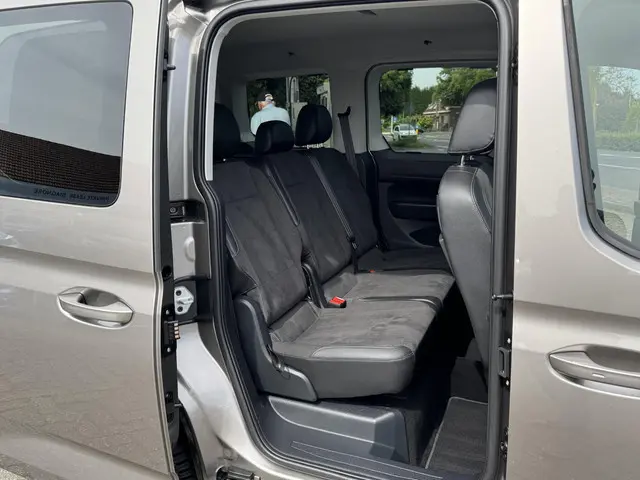 Volkswagen Caddy 1.5 TSI 5p 2023 Benzine 20