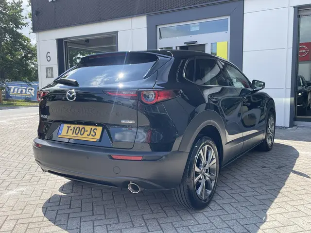 Mazda CX-30 2.0 e-SkyActiv-X M Hybrid Luxury 2023 Benzine 2