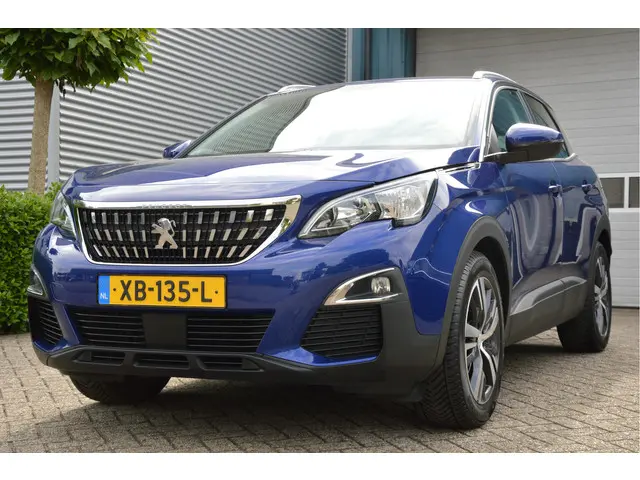 Peugeot 3008 1.2 PureTech Access 2018 Benzine 8
