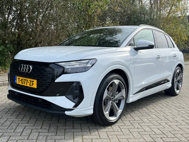 Audi Q4 e-tron 2