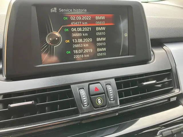 BMW 2 Serie Active Tourer 216i 2017 Benzine 18