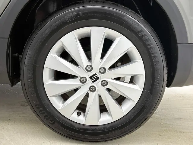 SEAT Arona 1.0 TSI AUTOM. Style Connect 2024 Benzine 33