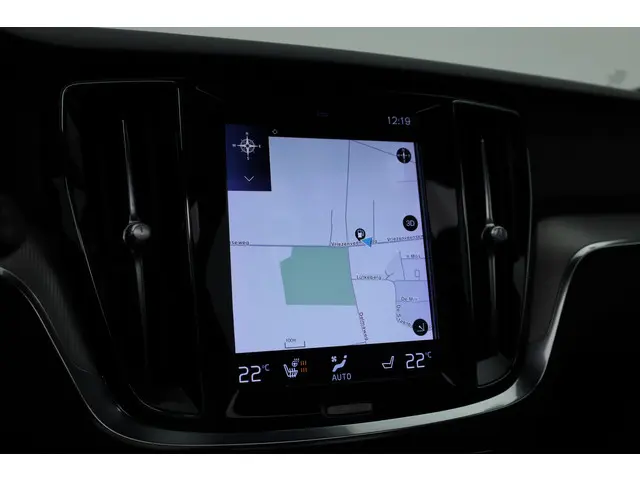 Volvo V60 2.0 B4 R-Design 2020 Hybride Benzine 17