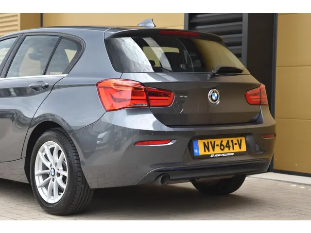 BMW 1 Serie 118i Corporate Lease Executive 2017 Benzine 5