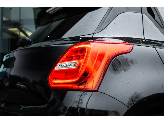 Suzuki Swift 1.4 Sport 2018 Benzine 38