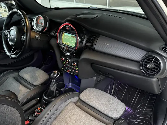 MINI Cooper Mini 1.5 Chili 2017 Benzine 6