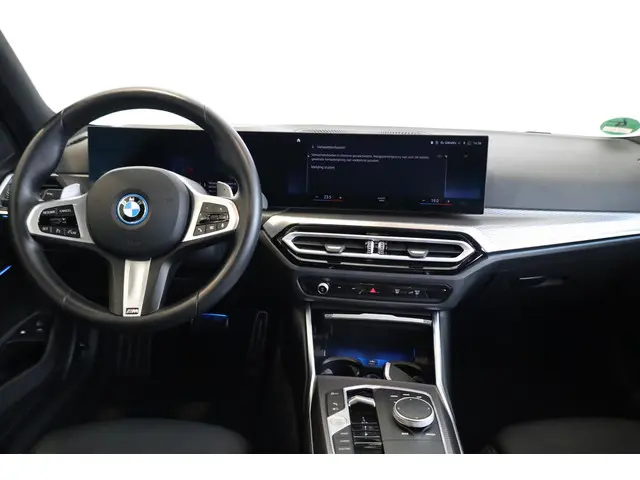 BMW 3 Serie Touring 330e 2024 Hybride Benzine 10