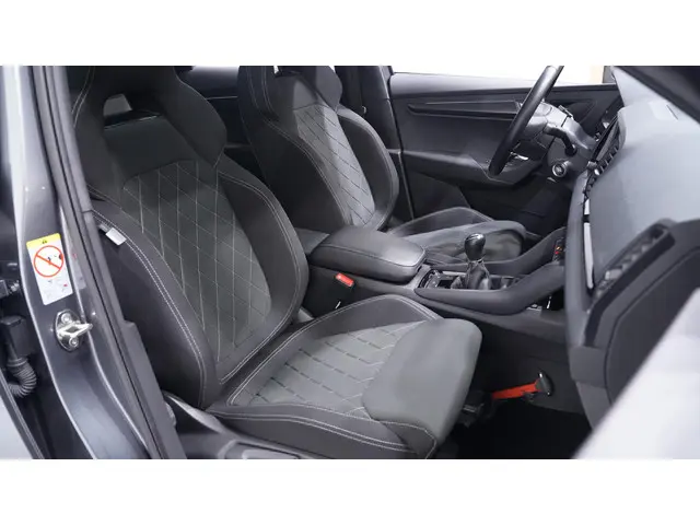 Škoda Karoq 1.5 TSI ACT Sportline Business 2023 Benzine 41