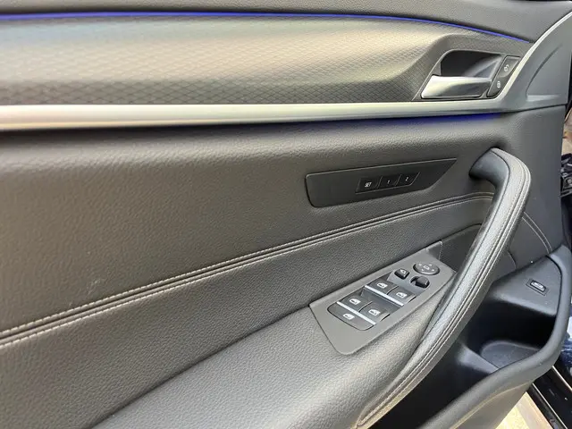 BMW 5 Serie 520i High Executive Edition 2020 Benzine 22