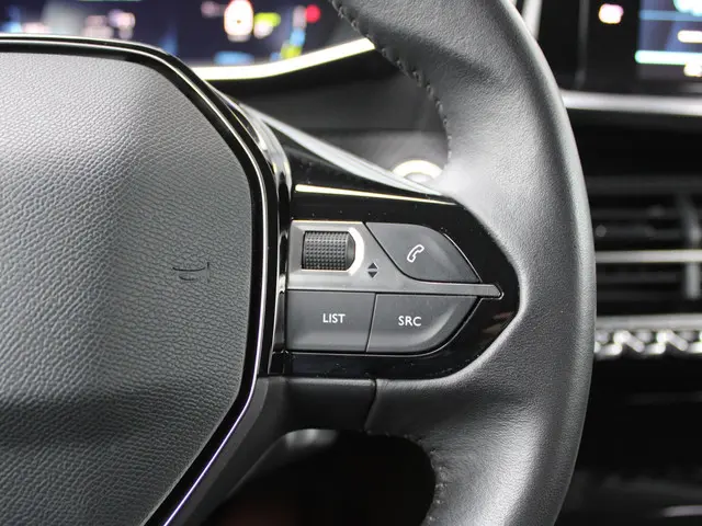 Peugeot e-2008 EV Allure Pack 50 kWh 2022 Elektrisch 19